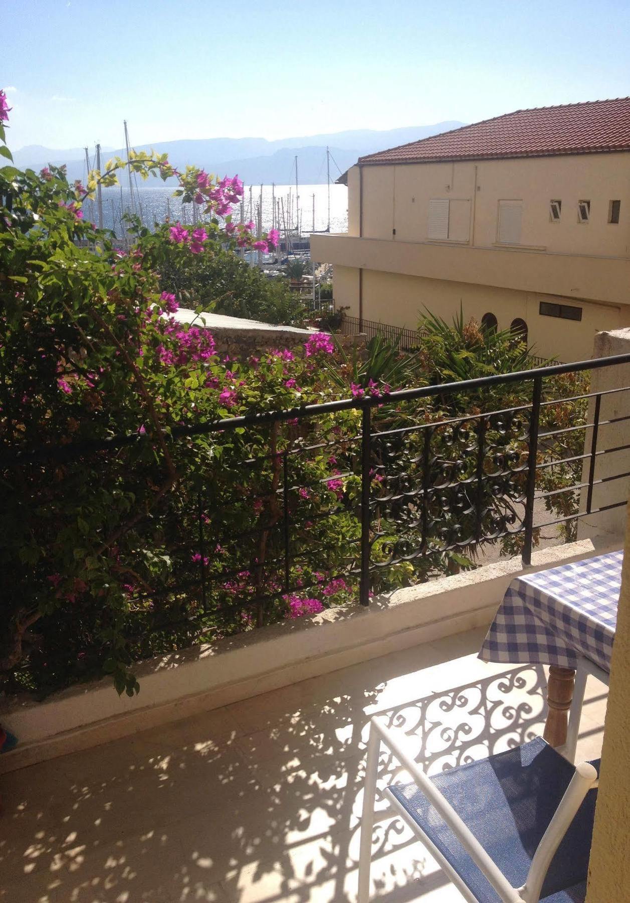 Mantraki Hotel Apartments Ágios Nikólaos Екстериор снимка